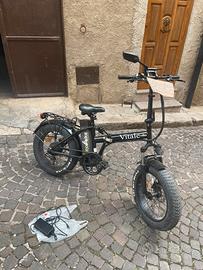 Bici elettrica funzionante con acceleratore