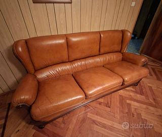 Divano in pelle 