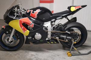 YAMAHA R6 EX TEAM BELGARDA solo pista anno 2001