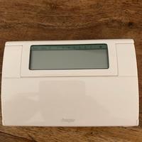 Termostato digitale Hager