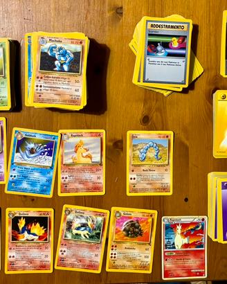 Carte Pokémon Comuni, non comuni, RARE ed Energia