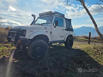 suzuki samurai cabriolet...full accetto.... 