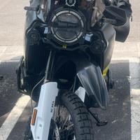Splendida Husqvarna Norden 901