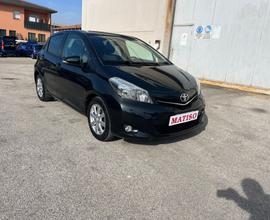 TOYOTA YARIS 1.4 D-4D 5 p Lounge