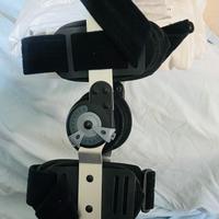 Ginocchiera Ortopedica regolabile