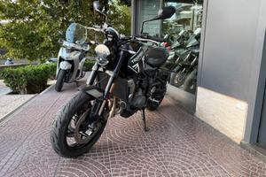 TRIUMPH Trident 660 TUTTO INCLUSO ANCHE PASSAGGI
