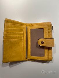 portafoglio giallo