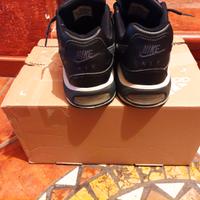 Nike Air monarch III mai usate