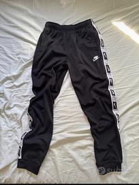 pantaloni nike taglia S