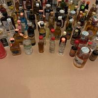 Bottigliette mignon alcolici vintage da collezione