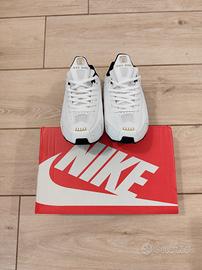 Nike shox R4 