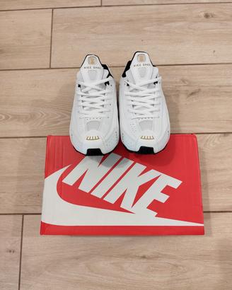 Nike shox R4 