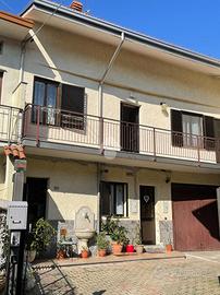 CASA SEMINDIPENDENTE A CARDANO AL CAMPO