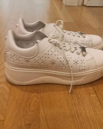 Sneakers da donna Cult bianche TG.49