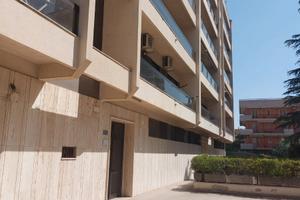 Immobile zona ospedale