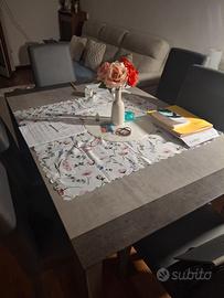 Tavolo in buonissime condizioni