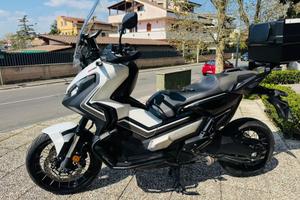 HONDA X-ADV 750 TUTTO INCLUSO ANCHE PASSAGGIO!
