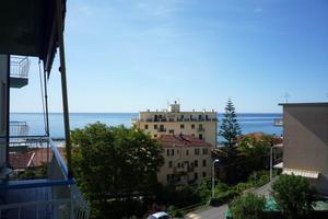 Appartamento centrale vista mare
