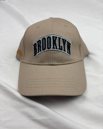 cappello con ricamo Brooklyn Alcott