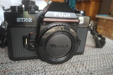 Reflex Fuji STX-2 a pellicola