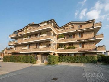 3 LOCALI A SEVESO