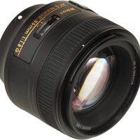 Obiettivo NIkon AF-S NIKKOR 85mm f/1.8G filtro UV