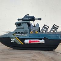Barca militare giocattolo per bambini
