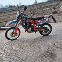 Moto SWM 125 RS