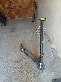 monopattino elettrico nilox -piegevole-
