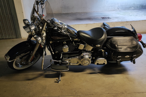 Harley Davidson Heritage nera 2005