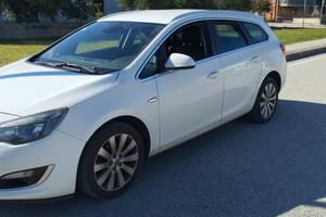 Opel Astra ST 1.4 120 cv