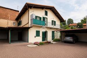 CASA INDIPENDENTE A COSSATO