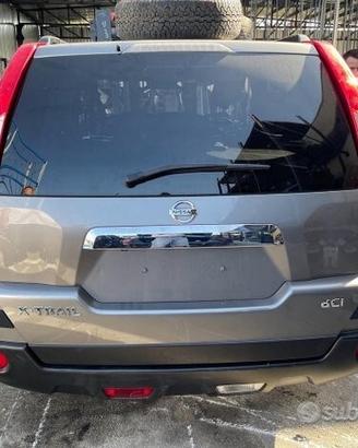 Portellone completo disponibile Nissan X-trail