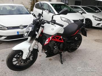 benelli 302 S 2020 pari al nuovo 2900km