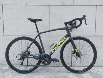 Bici gravel / corsa Trek Domane AL 3, pari nuovo