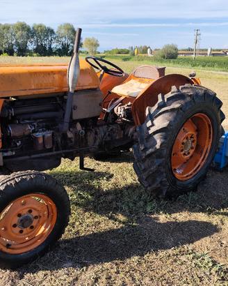 Trattore fiat 411