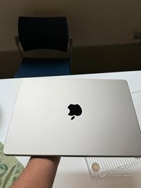 MacBook Pro 14” M3 – Ottime, poco usato
