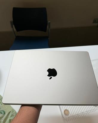 MacBook Pro 14” M3 – Ottime, poco usato