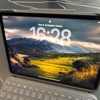 iPad Pro 11 M2 128Gb + Logitech Folio Combo Touch