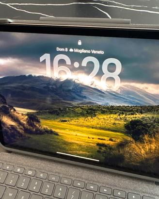 iPad Pro 11 M2 128Gb WiFi Cell + Logitech Tastiera