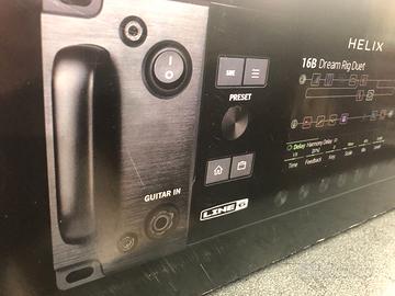LINE 6 HELIX RACK