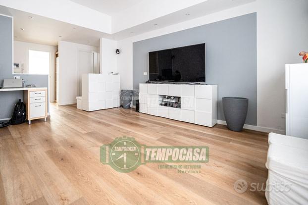 ampio trilocale ristrutturato con terrazzo di 35 m