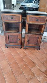 Comodini Umbertino in noce 