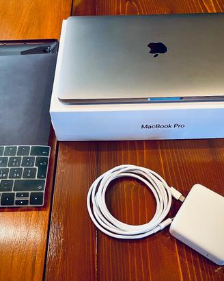 Apple MacBook Pro 13” 2019 quad-core i5 perfetto