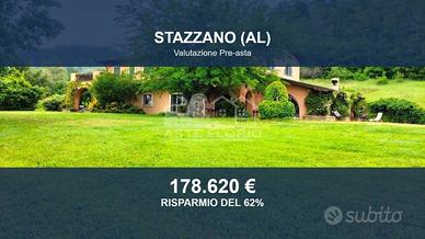 Immobile in asta di 735 m² con box auto a Stazzano