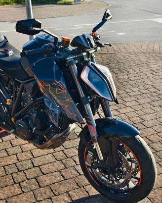 KTM Superduke 1290 R