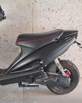 Malaguti phantom f12-50 cc twin disck