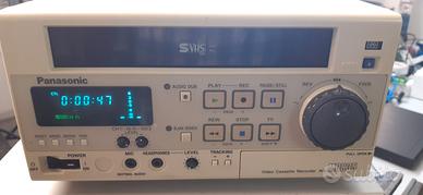 VIDEOREGISTRATORE S-VHS PANASONIC AG-MD835