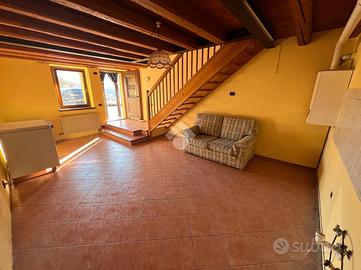 CASA SEMINDIPENDENTE A FELTRE