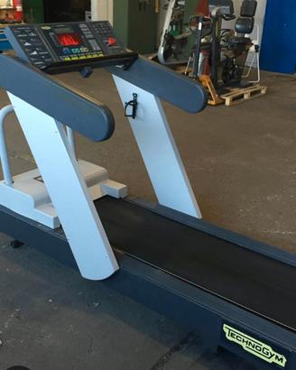 Run race, tapis roulant technogym